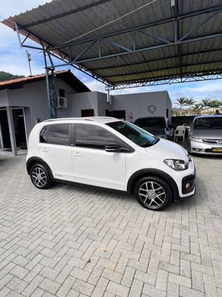VOLKSWAGEN UP 1.0 170 TSI TOTAL FLEX XTREME 4P MANUAL
